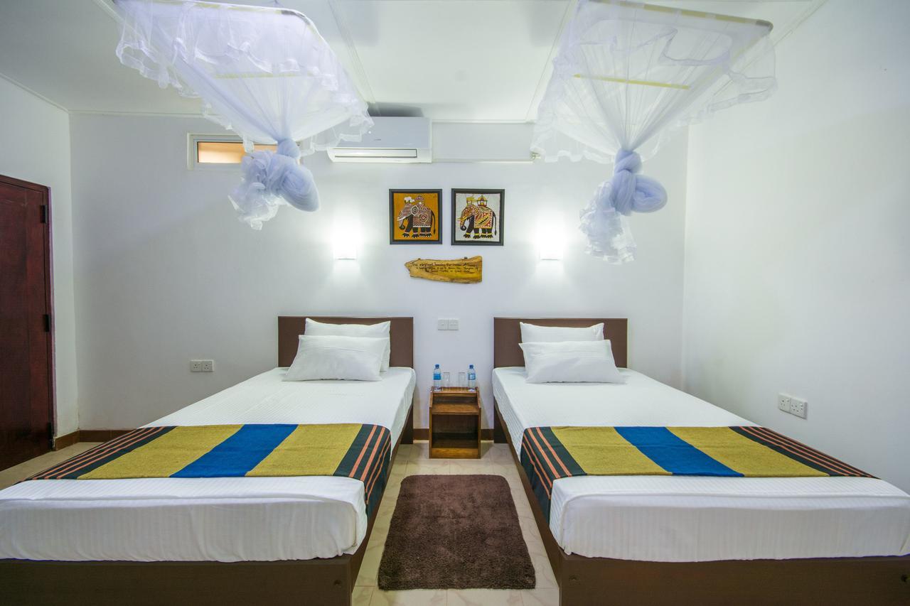 Udawatta Kele Villa Kandy Buitenkant foto