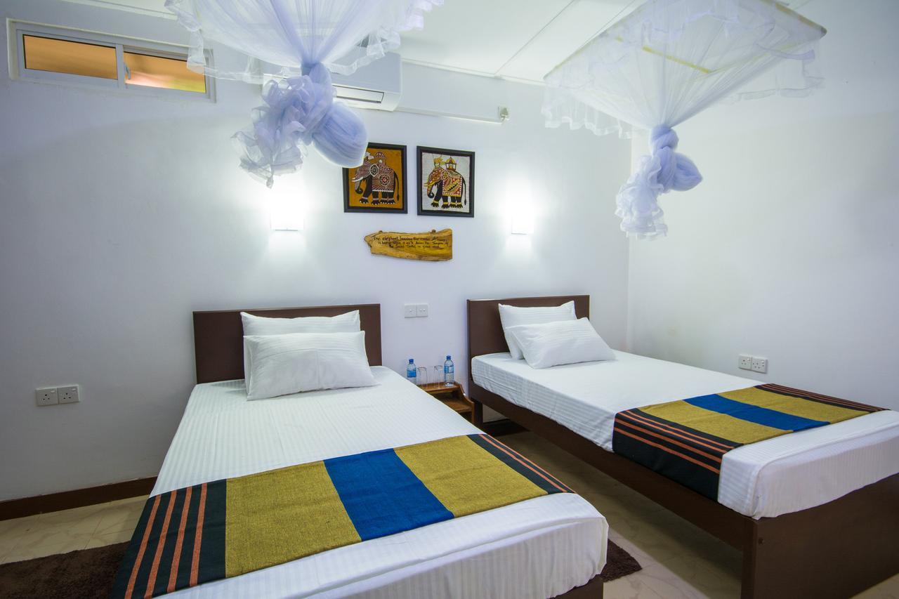 Udawatta Kele Villa Kandy Buitenkant foto