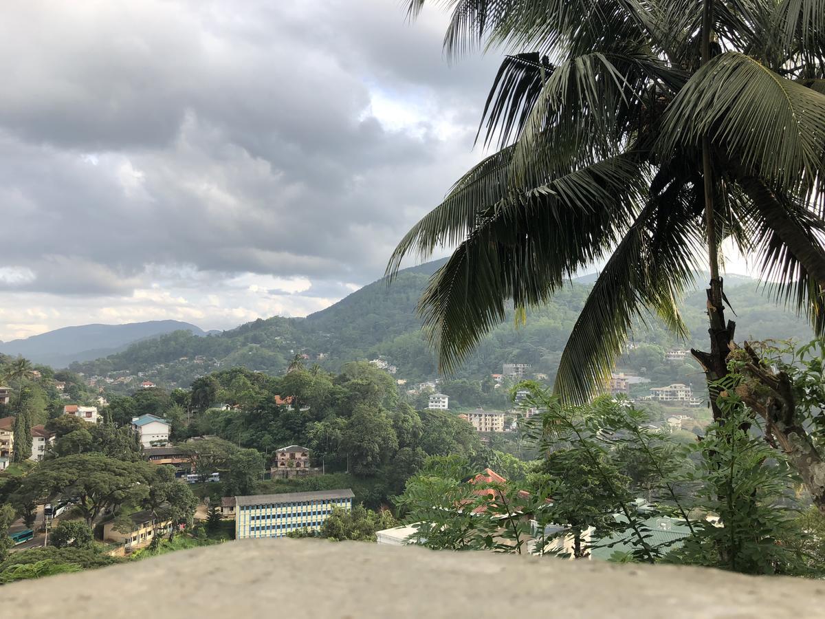 Udawatta Kele Villa Kandy Buitenkant foto